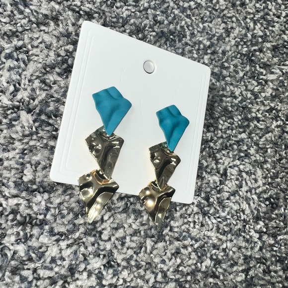 ~SOLD~ - Picture 4 of 5